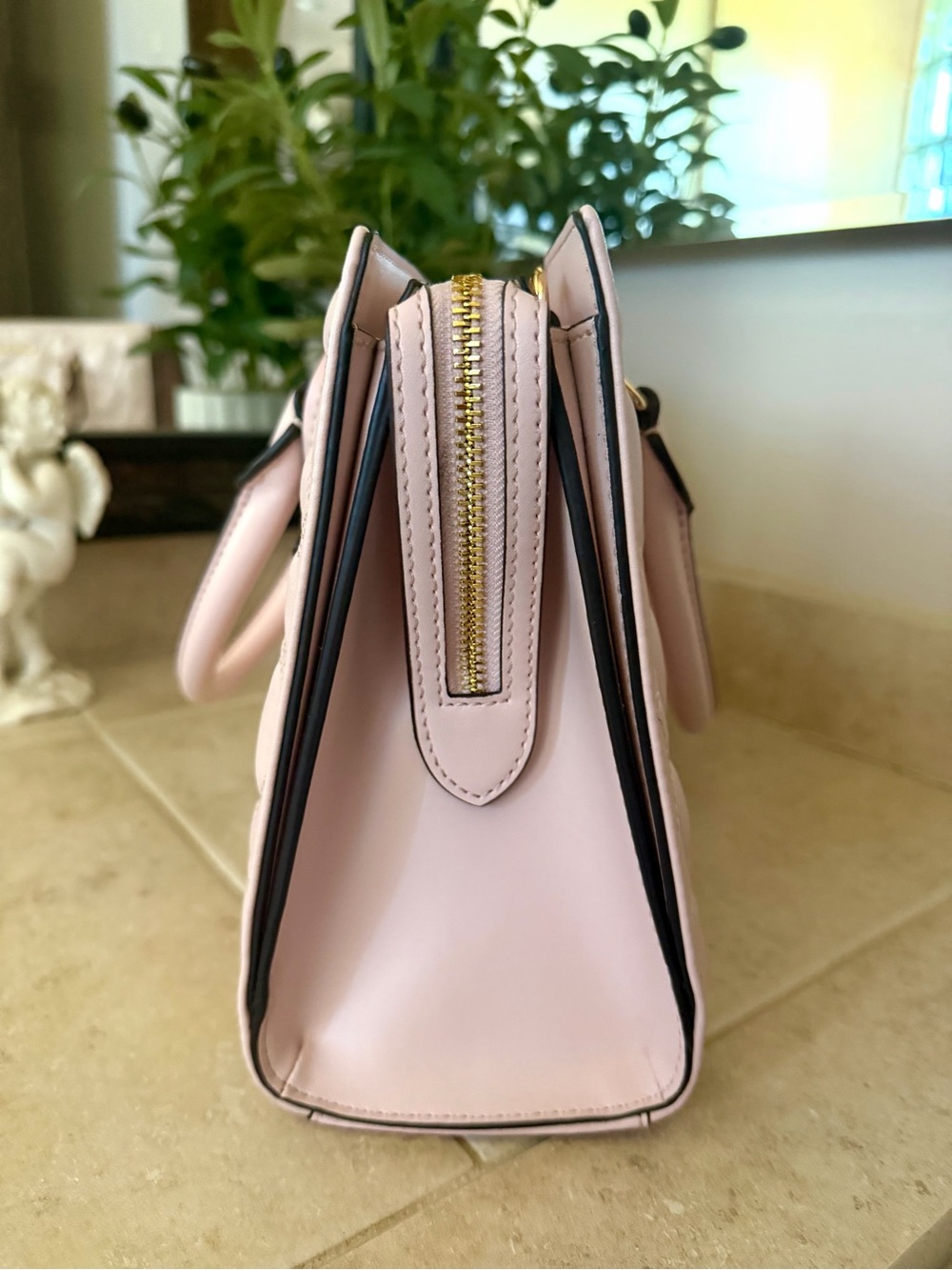 Michael Kors Sheila Powder Blush Heart-Quilted Satchel NWT - Picture 5 of 15
